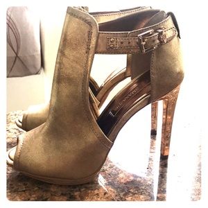 Never worn !! New !!